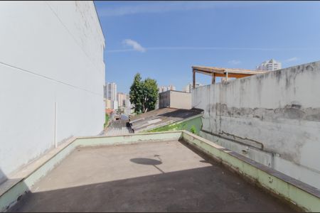 Casa à venda com 235m², 6 quartos e 2 vagas Casa à venda com 235m², 6 quartos e 2 vagasTerraço Quarto 1