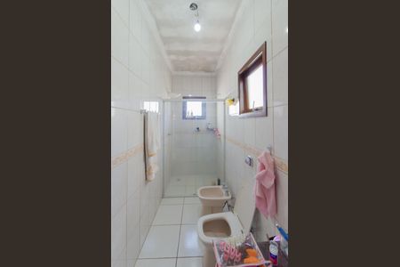 Casa à venda com 235m², 6 quartos e 2 vagas Casa à venda com 235m², 6 quartos e 2 vagasBanheiro 1