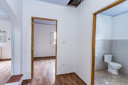 Corredor de casa para alugar com 2 quartos, 120m² em Jaraguá, São Paulo