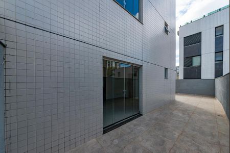 Apartamento à venda com 163m², 2 quartos e 2 vagasÁrea externa privativa