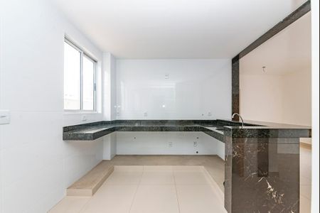 Apartamento à venda com 163m², 2 quartos e 2 vagasCozinha