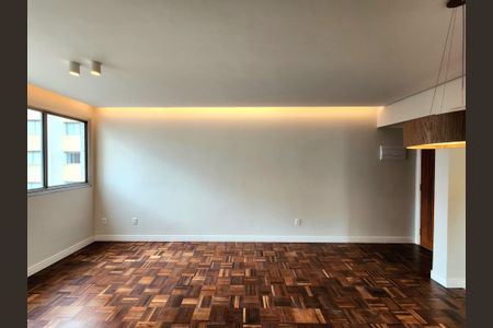 Sala de apartamento à venda com 2 quartos, 73m² em Moema, São Paulo