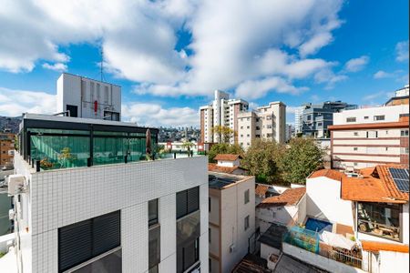 Apartamento à venda com 130m², 2 quartos e 3 vagasVista Suíte 2
