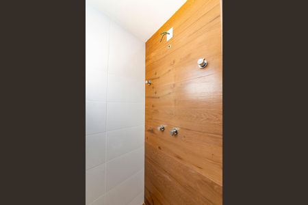 Apartamento à venda com 130m², 2 quartos e 3 vagasBanheiro da Suíte 2