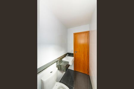 Apartamento à venda com 130m², 2 quartos e 3 vagasBanheiro da Suíte 1