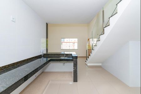 Apartamento à venda com 130m², 2 quartos e 3 vagasCozinha