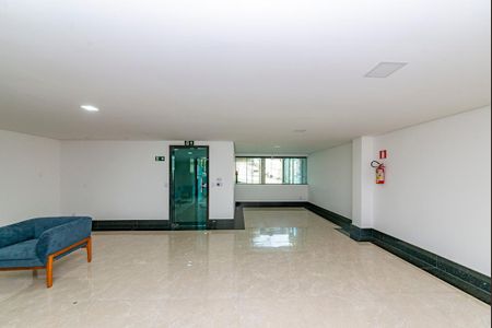 Apartamento à venda com 130m², 2 quartos e 3 vagasHall de entrada