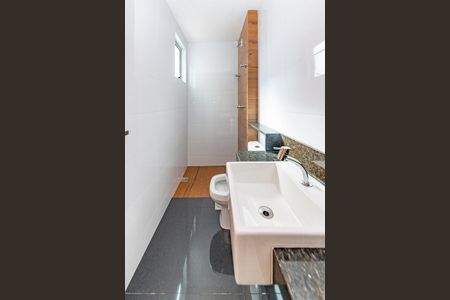 Apartamento à venda com 130m², 2 quartos e 3 vagasBanheiro da Suíte 1