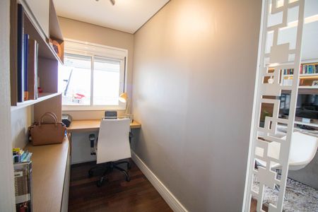 Apartamento à venda com 117m², 3 quartos e 2 vagasEscritório