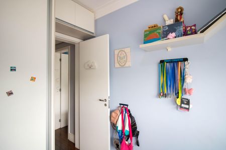 Apartamento à venda com 117m², 3 quartos e 2 vagasQuarto 2