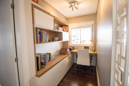 Apartamento à venda com 117m², 3 quartos e 2 vagasEscritório