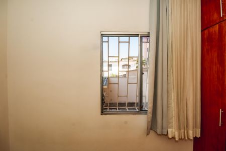 Apartamento à venda com 75m², 3 quartos e 1 vagaQuarto 2