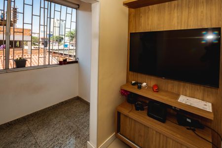 Sala de apartamento à venda com 3 quartos, 75m² em São Luiz, Belo Horizonte