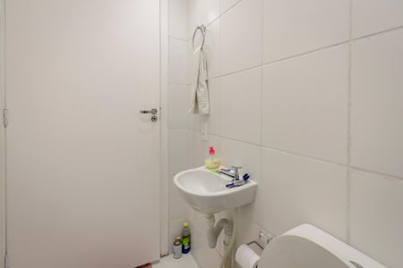 Apartamento à venda com 35m², 2 quartos e sem vaga Apartamento à venda com 35m², 2 quartos e sem vagaBanheiro