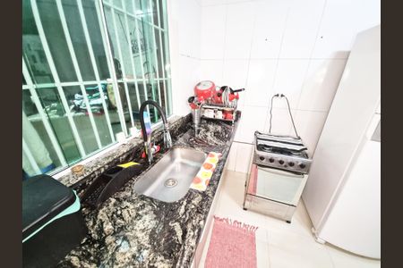 Casa à venda com 75m², 2 quartos e sem vagaCozinha 