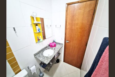 Banheiro da Suíte 2 de casa à venda com 2 quartos, 75m² em Vila Ivone, São Paulo