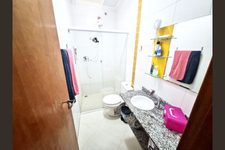 Banheiro da Suíte 2 de casa à venda com 2 quartos, 75m² em Vila Ivone, São Paulo