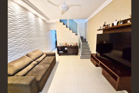 Sala de casa à venda com 2 quartos, 75m² em Vila Ivone, São Paulo