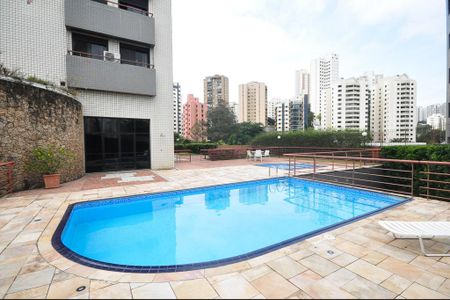 Apartamento à venda com 145m², 3 quartos e 3 vagasÁrea comum - Piscina