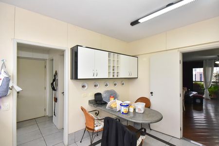 Apartamento à venda com 145m², 3 quartos e 3 vagasCozinha