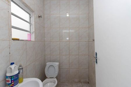 Banheiro de casa à venda com 2 quartos, 60m² em Vila Constança, São Paulo