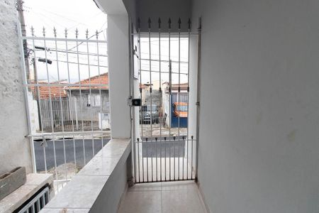 Casa à venda com 60m², 2 quartos e sem vaga Casa à venda com 60m², 2 quartos e sem vagaEntrada
