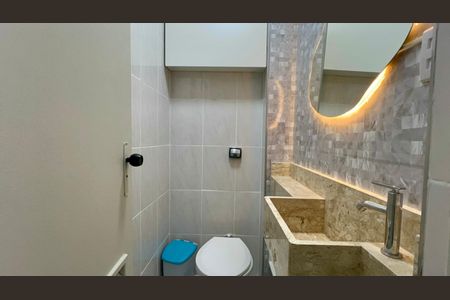 Apartamento à venda com 117m², 2 quartos e sem vaga Apartamento à venda com 117m², 2 quartos e sem vagaLavabo