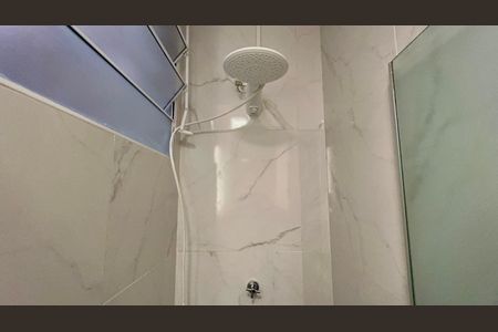 Apartamento à venda com 117m², 2 quartos e sem vaga Apartamento à venda com 117m², 2 quartos e sem vagaBanheiro