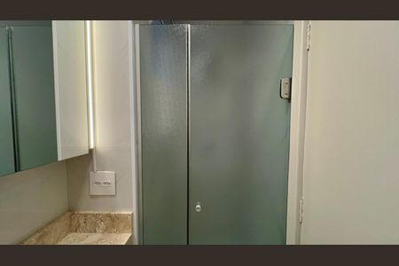 Apartamento à venda com 117m², 2 quartos e sem vaga Apartamento à venda com 117m², 2 quartos e sem vagaBanheiro