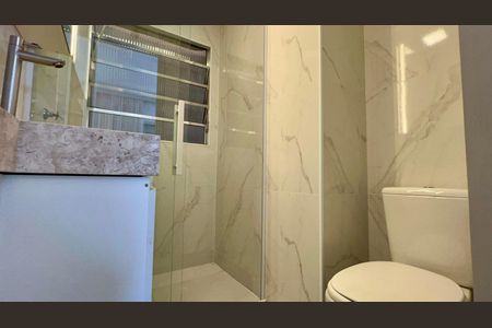 Apartamento à venda com 117m², 2 quartos e sem vaga Apartamento à venda com 117m², 2 quartos e sem vagaBanheiro da Suíte