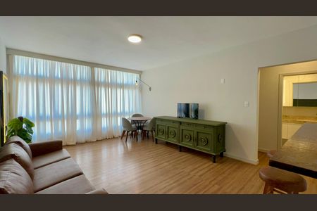 Sala de apartamento à venda com 2 quartos, 117m² em Pinheiros, São Paulo