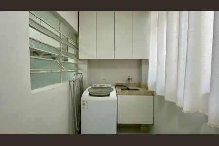 Apartamento à venda com 117m², 2 quartos e sem vaga Apartamento à venda com 117m², 2 quartos e sem vagaÁrea de Serviço