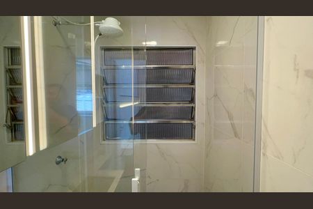 Apartamento à venda com 117m², 2 quartos e sem vaga Apartamento à venda com 117m², 2 quartos e sem vagaBanheiro da Suíte