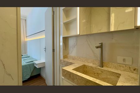 Apartamento à venda com 117m², 2 quartos e sem vaga Apartamento à venda com 117m², 2 quartos e sem vagaBanheiro da Suíte