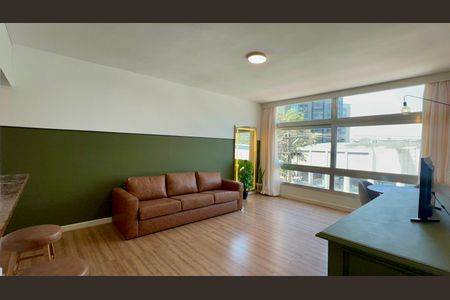 Sala de apartamento à venda com 2 quartos, 117m² em Pinheiros, São Paulo