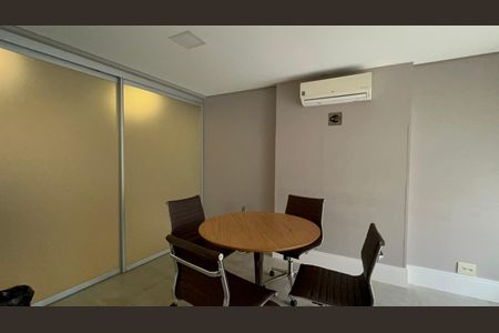 Apartamento para alugar com 32m², 1 quarto e 1 vaga Apartamento para alugar com 32m², 1 quarto e 1 vagaCoworking