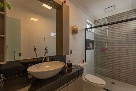 Apartamento à venda com 81m², 3 quartos e 1 vagaBanheiro Social