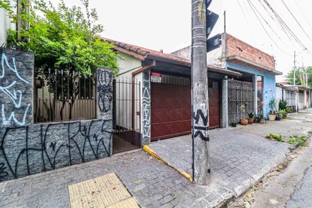 Casa à venda com 135m², 2 quartos e 2 vagasFachada