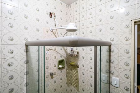 Casa à venda com 135m², 2 quartos e 2 vagasBanheiro