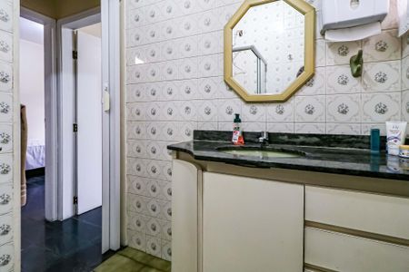 Casa à venda com 135m², 2 quartos e 2 vagasBanheiro