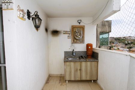Apartamento para alugar com 120m², 3 quartos e 1 vagaÁrea de Serviço