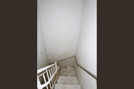 Apartamento para alugar com 120m², 3 quartos e 1 vagaEscada