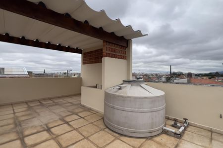 Casa à venda com 260m², 4 quartos e 3 vagas Casa à venda com 260m², 4 quartos e 3 vagasVaranda