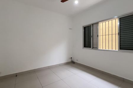 Casa à venda com 260m², 4 quartos e 3 vagas Casa à venda com 260m², 4 quartos e 3 vagasQuarto 1