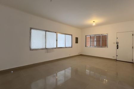 Casa à venda com 260m², 4 quartos e 3 vagas Casa à venda com 260m², 4 quartos e 3 vagasSala