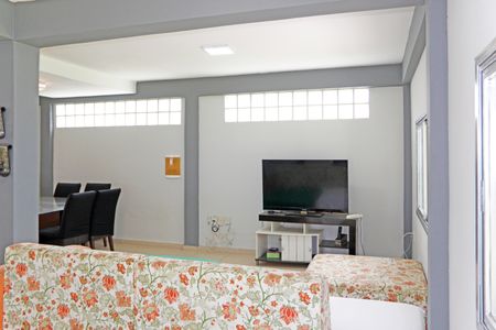 Sala de casa de condomínio para alugar com 3 quartos, 200m² em Condominio Fazenda São Joaquim, Vinhedo