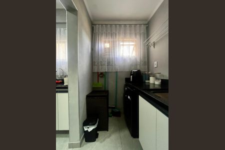 Apartamento à venda com 103m², 3 quartos e 1 vagaÁrea de Serviço