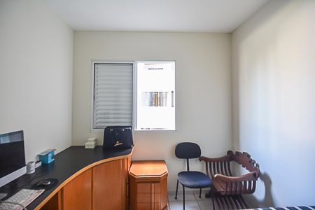 Apartamento à venda com 150m², 4 quartos e 3 vagasQuarto 2