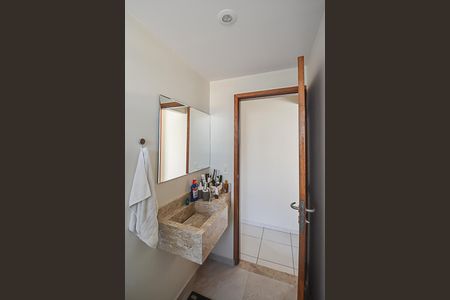 Apartamento à venda com 150m², 4 quartos e 3 vagasBanheiro da Suíte