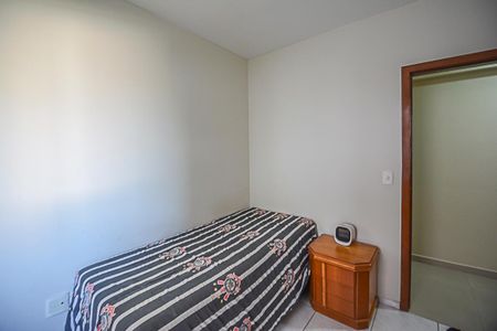 Apartamento à venda com 150m², 4 quartos e 3 vagasQuarto 2